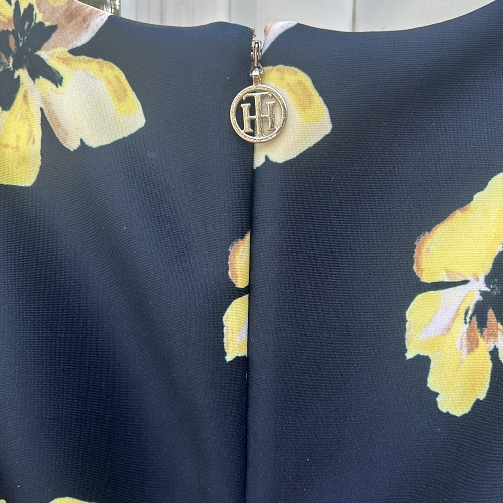 Tommy Hilfiger Navy Floral Sleeveless Scoop Neck Stretch Shift Dress Sz 4 EUC - Picture 17 of 17